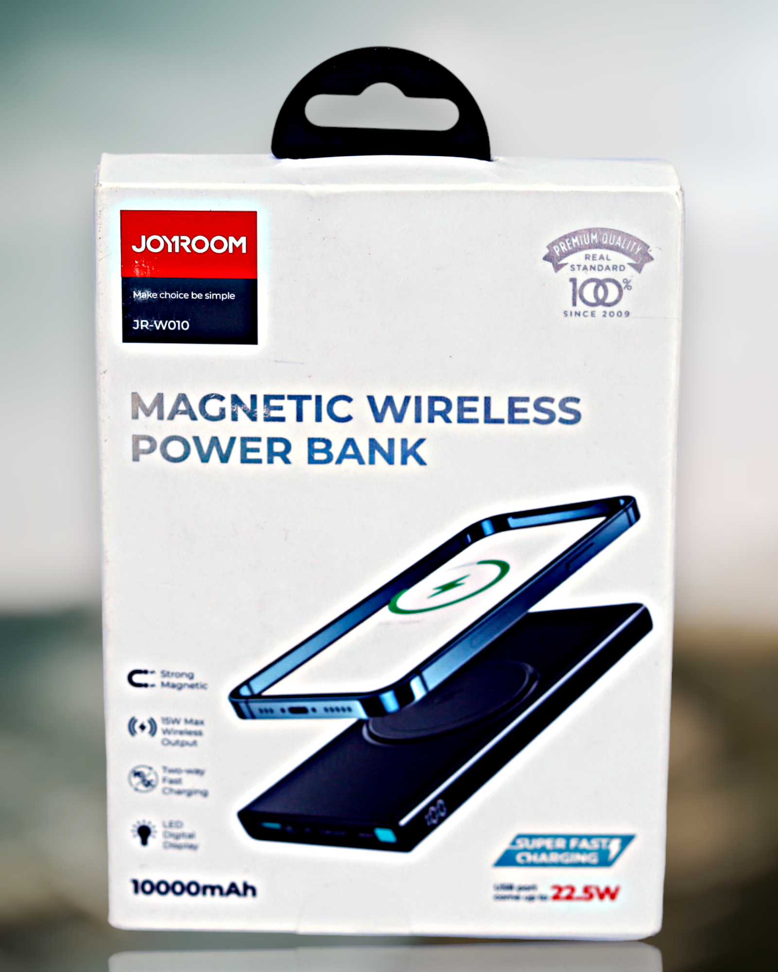 Joyroom JR-W010 Magnetic Power Bank: Fast 15W Wireless Charging & Dual USB Ports